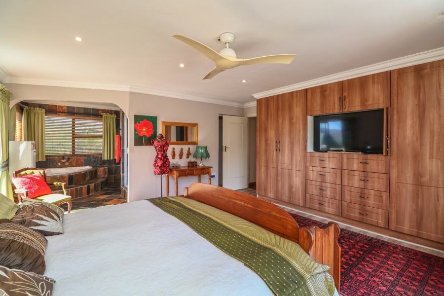 4 Bedroom Property for Sale in Groenvallei Western Cape